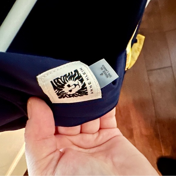 Anne Klein Floral Sleeveless Dress - Picture 3 of 3